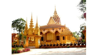 Chùa Vàm Rây là ngôi chùa Khmer lớn nhất tại Việt Nam  